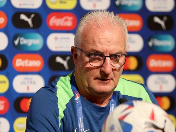 Dorival Júnior en conferencia de prensa tras el empate 1-1 entre Colombia y Brasil.
