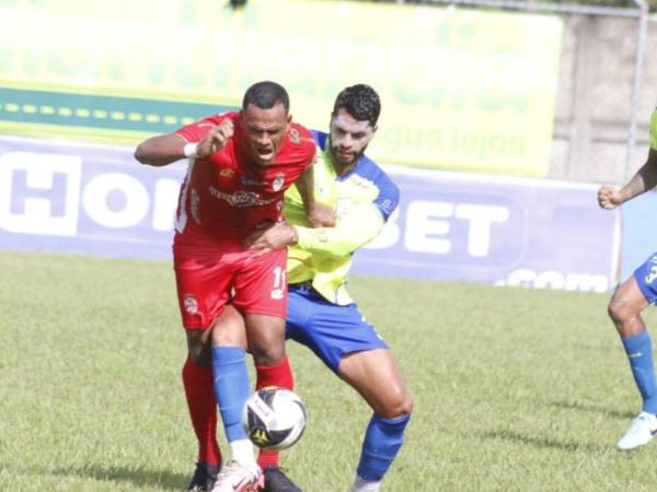 Olancho rescata con diez el juego ante Real Sociedad en lluvia de goles