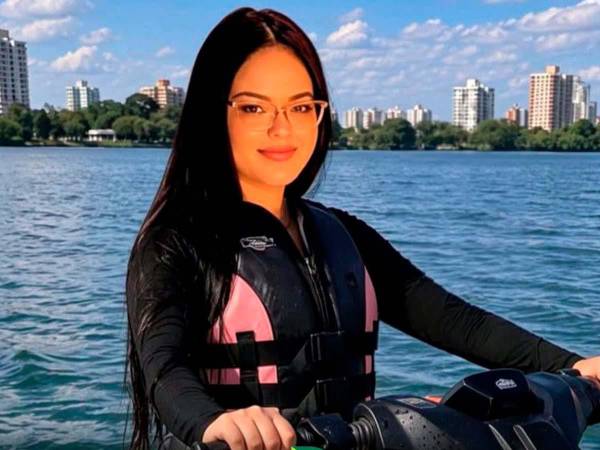 Una noche de recreación terminó en tragedia para una joven dominicana en Nueva York, luego de un accidente entre motos acuáticas que ha causado consternación en su comunidad.