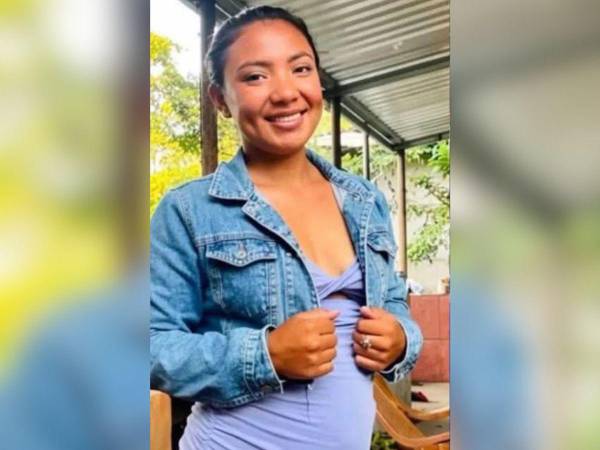 La víctima fue identificada preliminarmente como Jennifer Rivera, de aproximadamente 22 años.