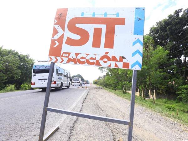 Las autoridades de la Secretaría de Infraestructura y Transporte (SIT) durante la administración anterior anunciaron que la construcción del tramo La Barca-El Progreso ya había comenzado, incluso con la presencia de maquinaria. Sin embargo, empresarios señalaron que únicamente se realizaban trabajos de limpieza y cuestionaron el anuncio, al considerar que tuvo fines políticos de cara al proceso electoral.