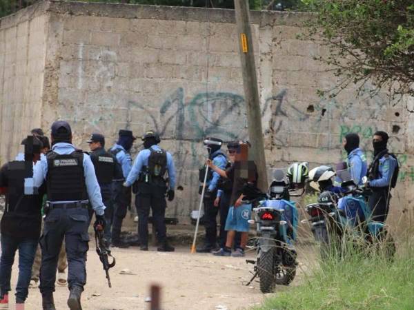 El municipio de Guaimaca, Francisco Morazán, fue el primero en iniciar el proceso de eliminación de marcas y grafitis atribuidos a estructuras criminales, como parte de las acciones impulsadas para combatir a las organizaciones declaradas terroristas en el país.