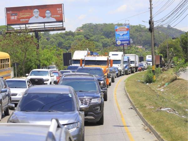 En Honduras, el parque vehicular supera los tres millones de unidades. San Pedro Sula y Tegucigalpa registran el mayor crecimiento de vehículos.