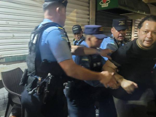 Denuncian abuso policial durante el carnaval de El Progreso