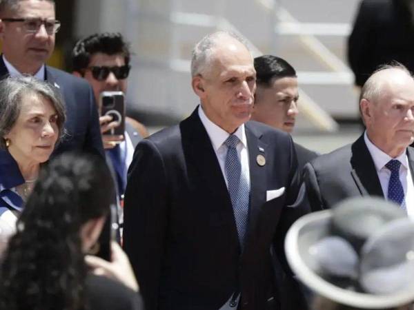 Nasry Asfura, presidente de Honduras, en Panamá.