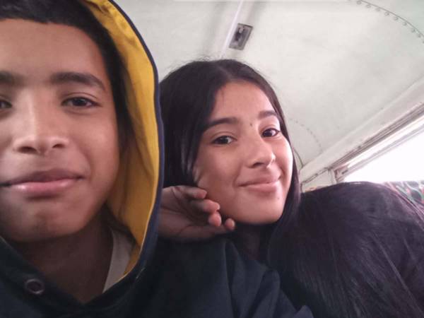 “Me quedé sin mi otra mitad. Mi vida, no puedo creer que ya no estás conmigo, me duele el corazón, mi niño bello, lo amo”, escribió la hermana de Jonathan Hernández Moreno.