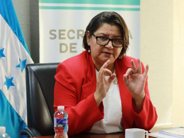 La secretaria de Salud, Carla Paredes, en una fotografía de archivo.