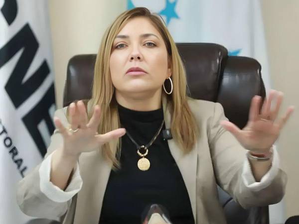Ana Paola Hall, presidenta del Consejo Nacional Electoral (CNE).