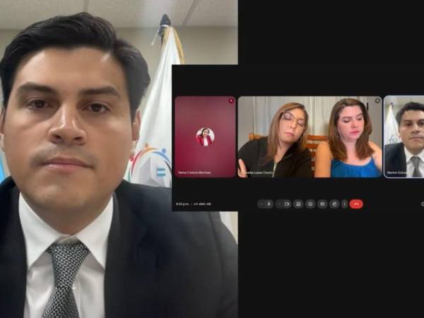 CNE aprueba declaratoria presidencial tras abandono de la reunión de Ochoa.