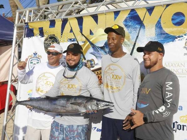 La embarcación Southern Comfort toma el liderato en el Torneo Internacional de Pesca de Roatán
