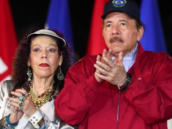 El presidente de Venezuela Daniel Ortega y la vicepresidenta Rosario Murillo.