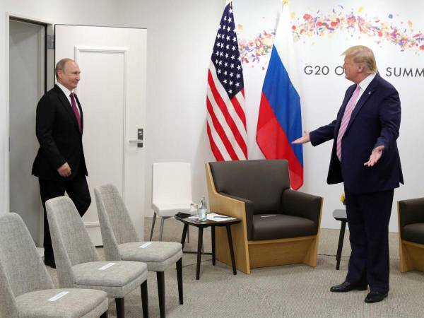 El presidente de EEUU, Donald Trump dio 10 días a su homólogo ruso, Vladimir Putin, para pactar una tregua con Kiev.
