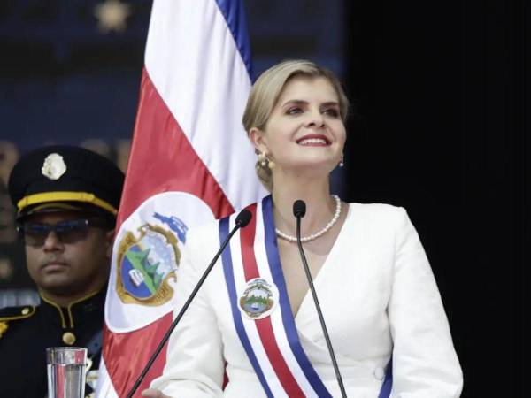 La presidenta de Costa Rica, Laura Fernández.