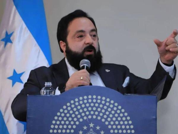 Luis Redondo, presidente del Congreso Nacional.