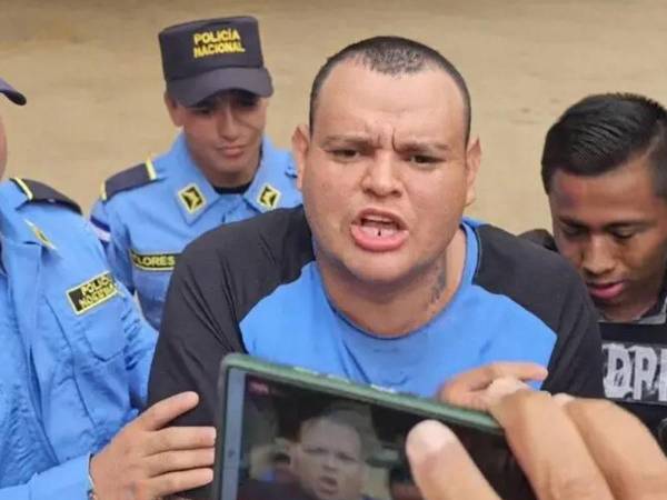 Urias Jabin Lovo Montoya, creador de contenido, enfrenta un proceso judicial tras ser acusado de realizar falsas llamadas al Sistema Nacional de Emergencias 911.