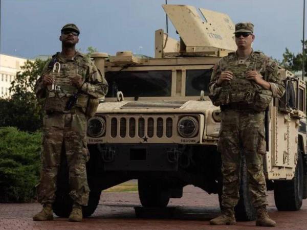 Trump advirtió con desplegar la Guardia Nacional en Chicago.