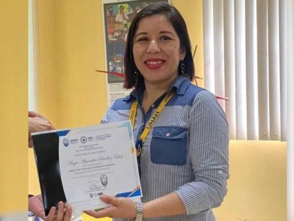 La profesora Angie Alejandra Sánchez López