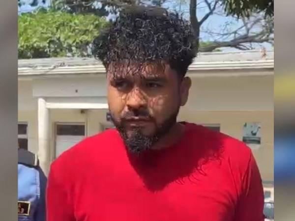 Elmer Josué Amaya Barrera ha sido capturado en más de tres ocasiones. De acuerdo con las autoridades policiales, cuenta con antecedentes por el delito de asesinato