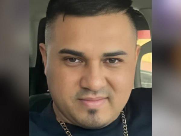 Dos personas murieron y otra está gravemente herida tras una fuerte pelea por apuesta en los juegos de la intersección de la avenida Juan Pablo Segundo y la 1ra y 2da calles del noreste de San Pedro Sula.