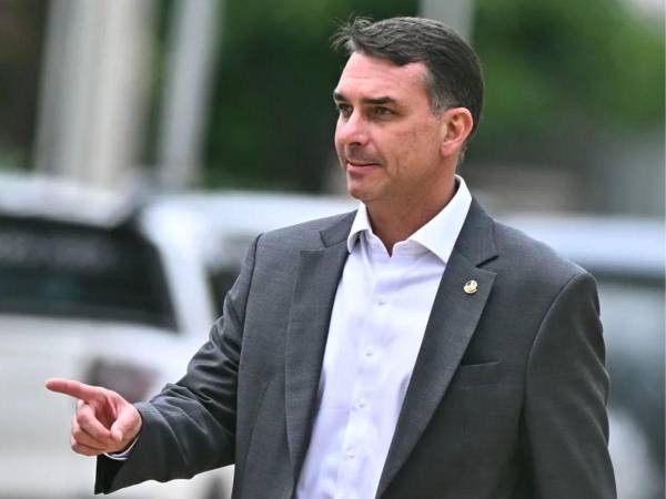 Flavio Bolsonaro.