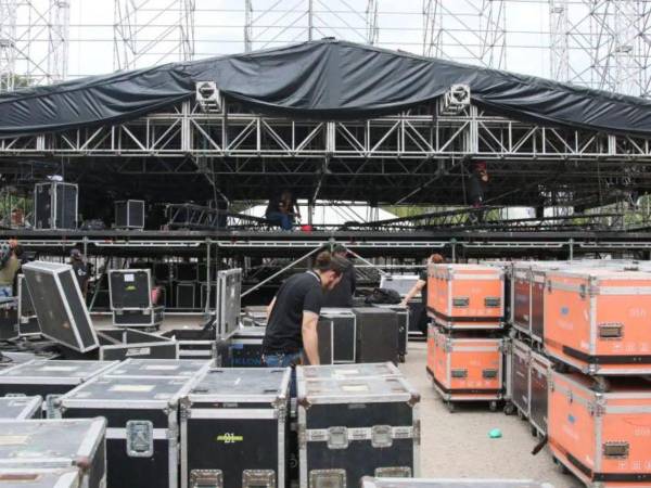 Escenario del Capital Fest en Tegucigalpa, evento suspendido hasta nuevo aviso.