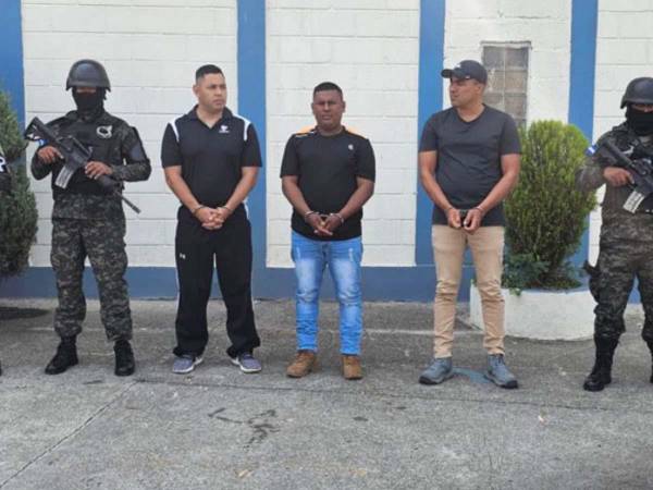 A los policías militares se les supone responsables de los delitos de robo con violencia, abuso de autoridad, uso indebido de uniforme.