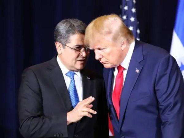 Juan Orlando Hernández, expresidente de Honduras, y Donald Trump, mandatario de Estados Unidos.