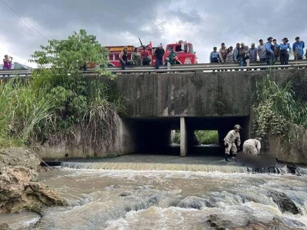 El hallazgo se produjo en medio de las fuertes lluvias que azotan la zona centro-norte del país.