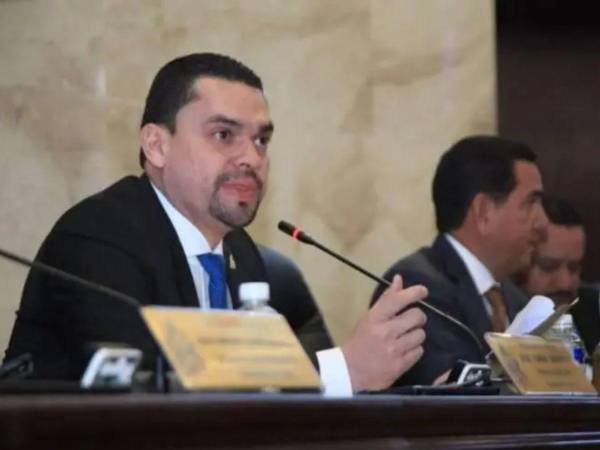 Tomás Zambrano, presidente del Congreso Nacional.