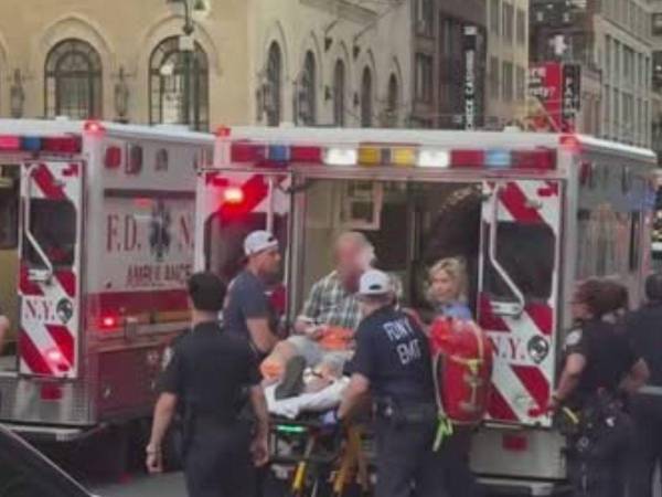 Las autoridades trasladaron a los lesionados al Hospital Bellevue