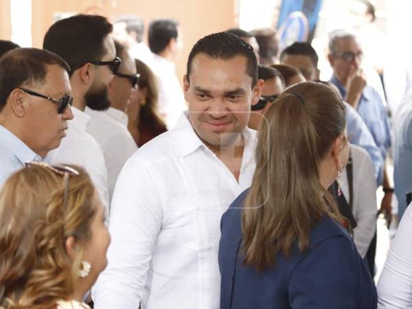 El presidente del Congreso Nacional, Tomás Zambrano, durante su visita en San Pedro Sula.