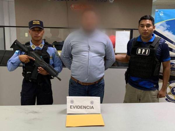 El abogado Carlos Alberto Carranza Ramos.