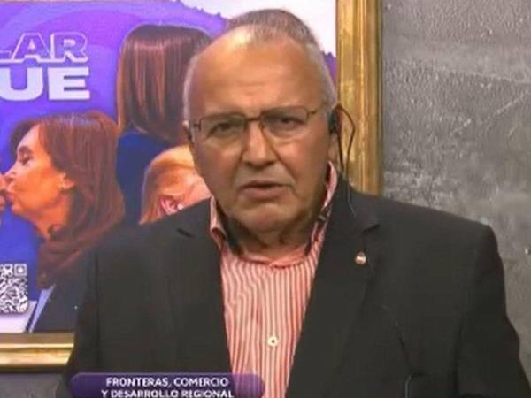 El candidato argentino a diputado Hernán Damiani sufrió un infarto durante la transmisión en vivo de un debate.