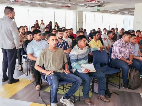 Entrevistas del Programa de Trabajo Temporal en el Extranjero, realizadas tras la preselección de candidatos.