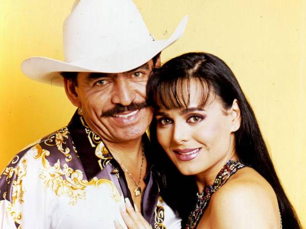 Maribel Guardia junto a Joan Sebastian.