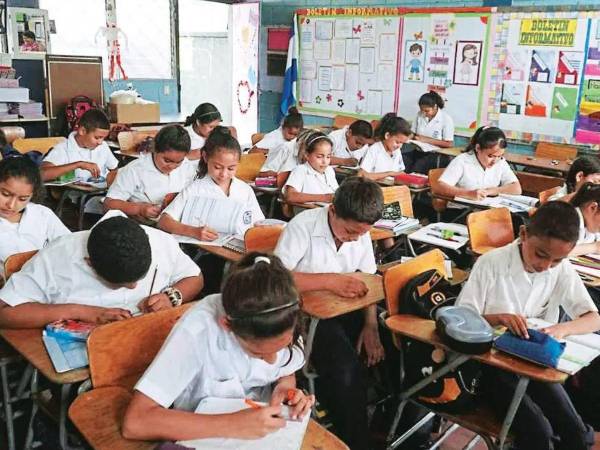 Suspenden clases de educación física por altas temperaturas en Honduras.