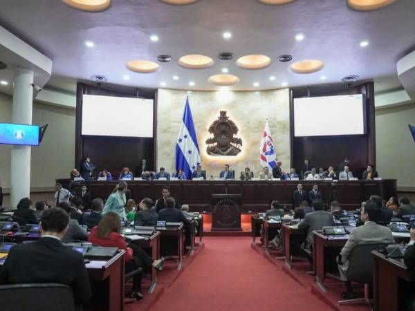 Congreso Nacional recibiría nómina final para CNE y TJE.