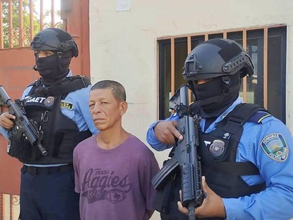 El detenido fue identificado por la Policía como Flavio Esteban Ordóñez, de 58 años, conocido con el alias de El Chaparro.