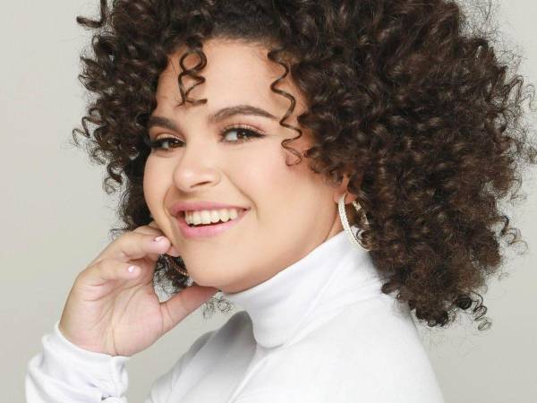 La cantante Lucerito Mijares.