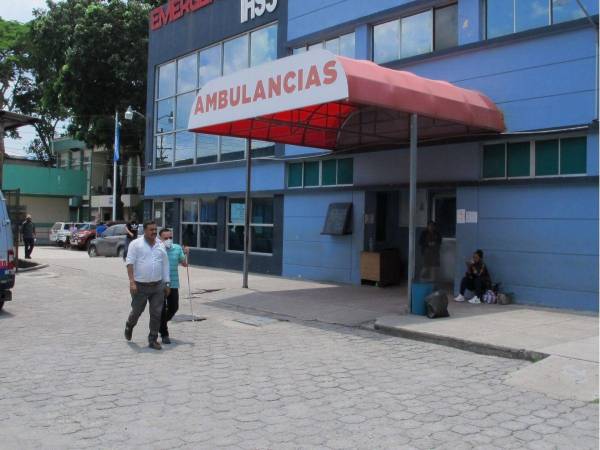 El hospital regional del Instituto Hondureño de Seguridad Social en San Pedro Sula se encuentra en el bulevar del norte, salida a Puerto Cortés.