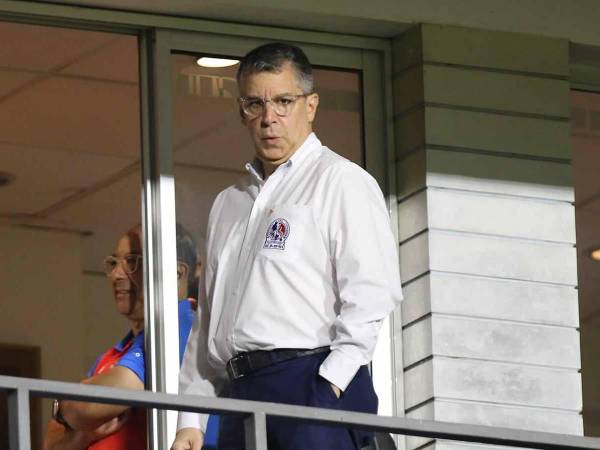 Rafael Villeda presenció en directo la semifinal de ida entre Olancho FC y el Olimpia.