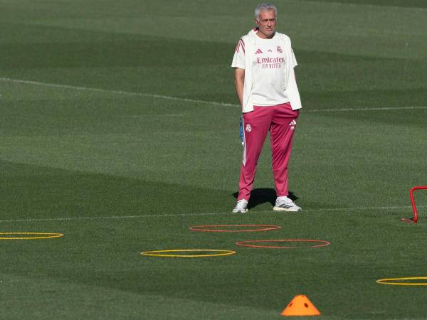 El técnico luso se prepara para enfrentar al Elche por la sexta jornada de Laliga. FOTO EFE.