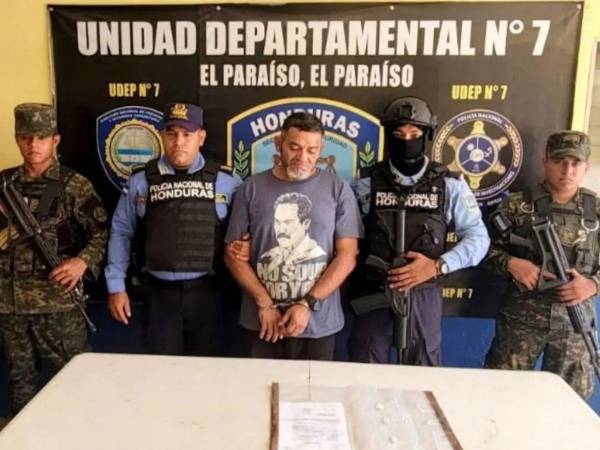“El Viejo” fue capturado durante un allanamiento en Danlí y es señalado por las autoridades como presunto integrante de la estructura criminal “Los Panteras”