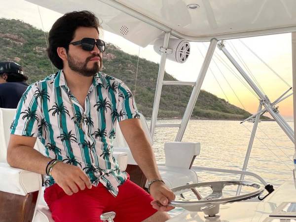 El creador de contenido César Gastélum fue asesinado a balazos la noche del martes 4 de agosto de 2026 mientras realizaba una transmisión en vivo en Culiacán, Sinaloa, México, junto a otros dos jóvenes que resultaron ilesos.