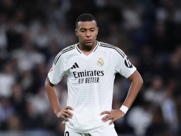 Kylian Mbappé se ve envuelto en un nuevo escándalo en el Real Madrid por una polémica foto que ha generado mucho malestar en los aficionados del equipo merengue en las redes sociales.