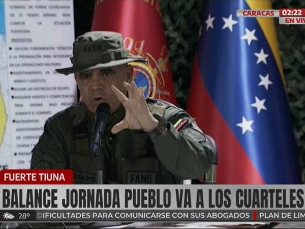 El ministro de Defensa de Venezuela, Vladimir Padrino López, durante una rueda de prensa en Caracas.