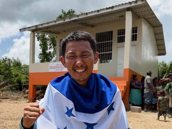 Shin Fujiyama, filántropo japonés-estadounidense, estará en Ilanga, Trujillo, Colón, donde inaugurará un nuevo módulo de aulas en el Instituto Modesto Rodas Alvarado.