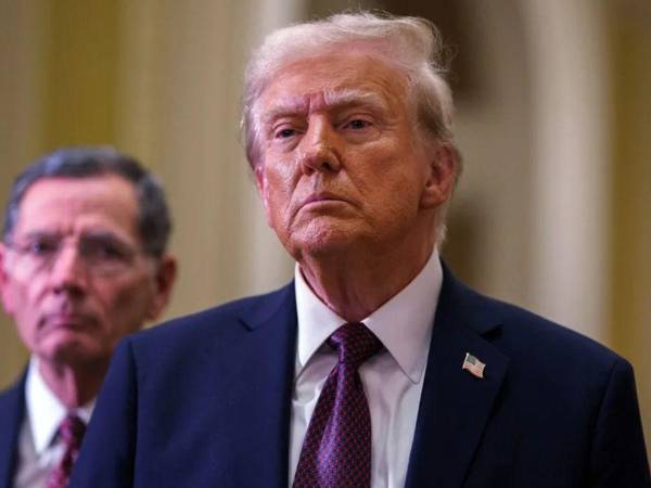 El presidente de Estados Unidos, Donald Trump, pide a Rusia negociar un acuerdo de paz con Kiev.