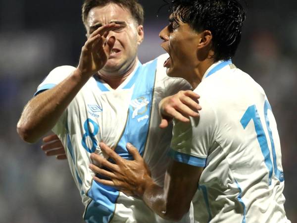 El jugador Matthew Evans anotó el gol de la clasificación en los últimos minutos. FOTO EFE
