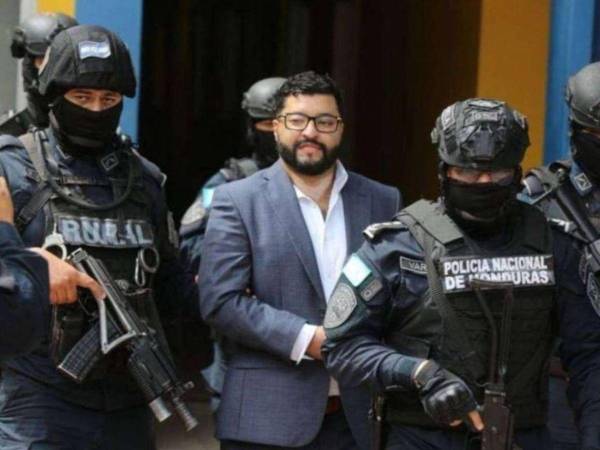 El exjuez Marco Antonio Vallecillo, capturado en agosto de 2024, enfrenta una acusación por el delito de extorsión.
